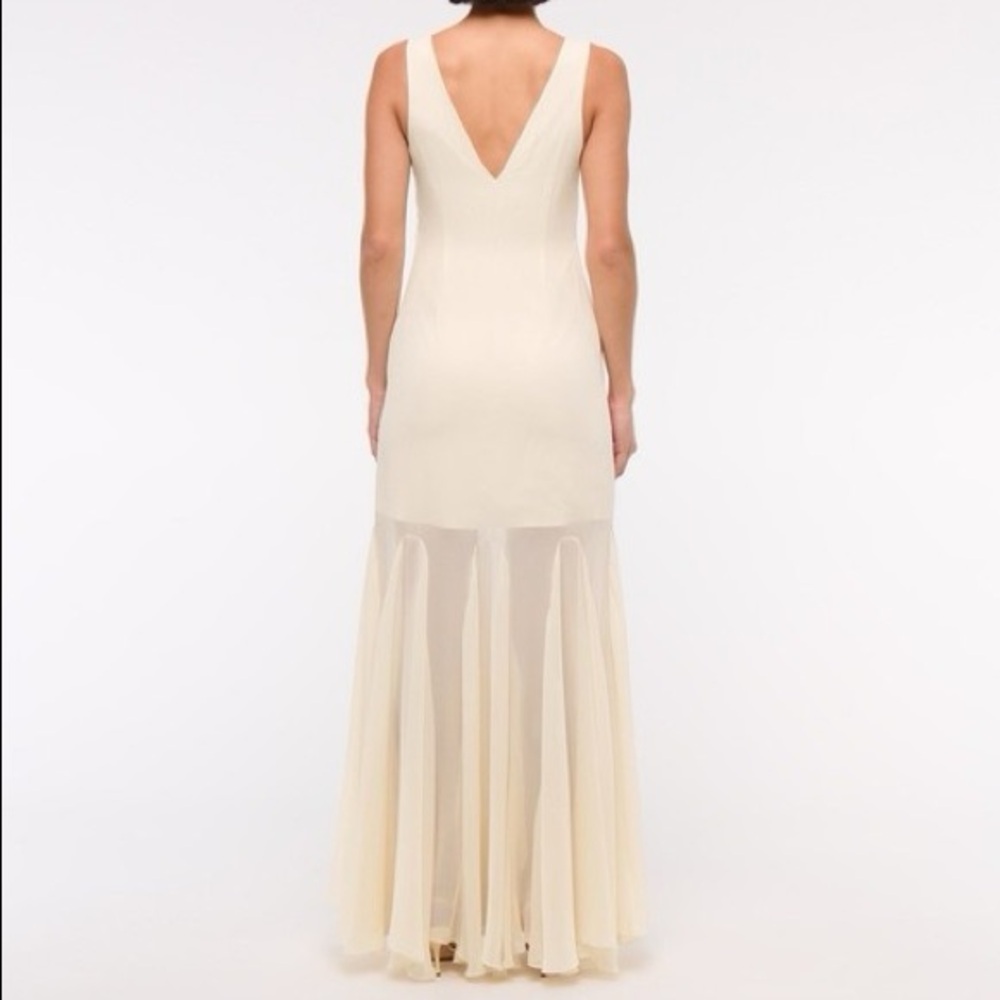 NWT Abercrombie & Fitch Cream Godet Maxi dress, Small graduation, bride, shower - Picture 2 of 10